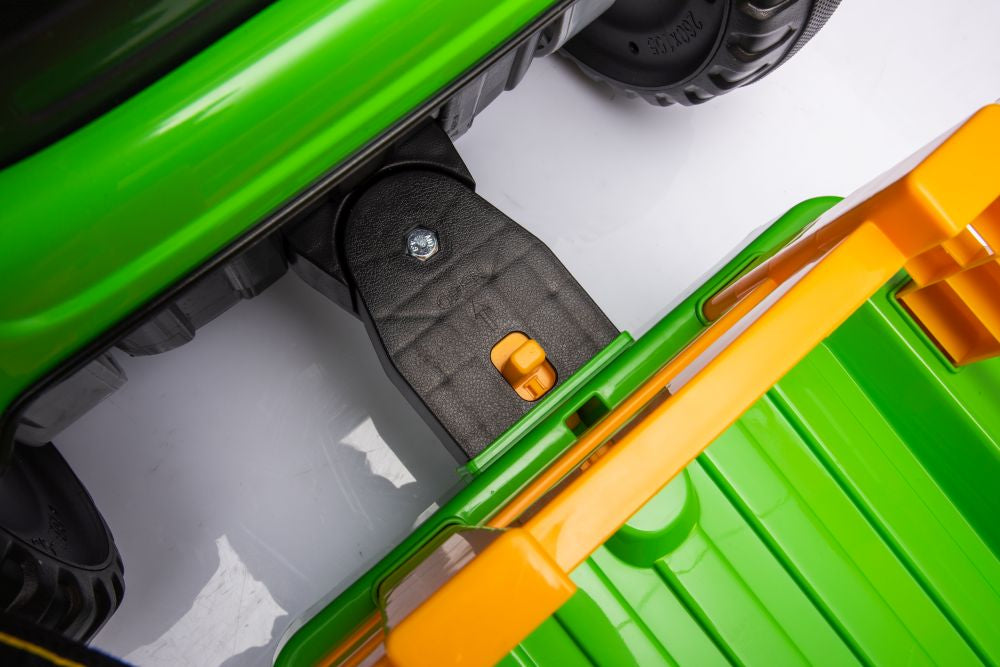 Battery-powered tractor BBH-030, green