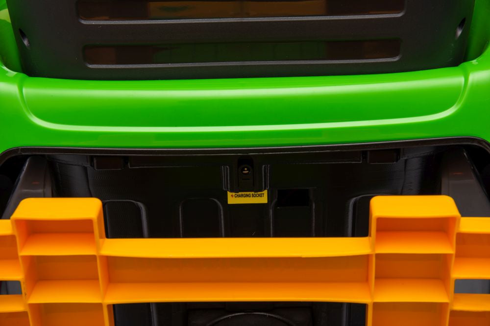 Battery-powered tractor BBH-030, green