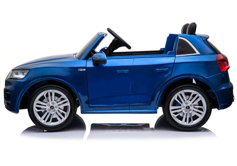 Children's car Audi Q5 painted blue
