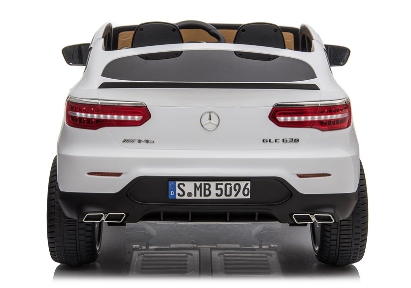 Elektro Kinderfahrzeug Mercedes GLC 63S Weiß 4 Motoren 8 km/h