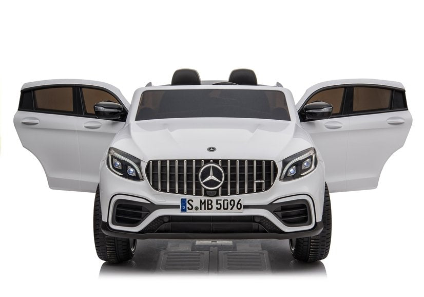 Elektro Kinderfahrzeug Mercedes GLC 63S Weiß 4 Motoren 8 km/h