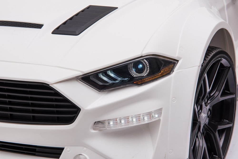 Battery-powered car Ford Mustang GT Drift SX2038 White