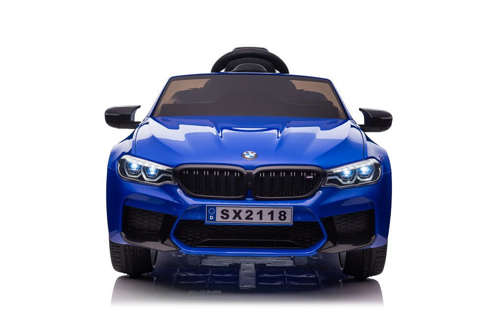electric car BMW M5 Blue