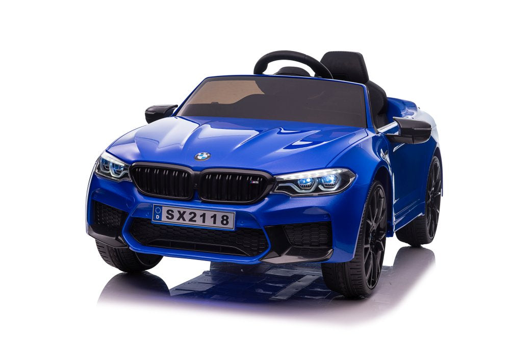 electric car BMW M5 Blue