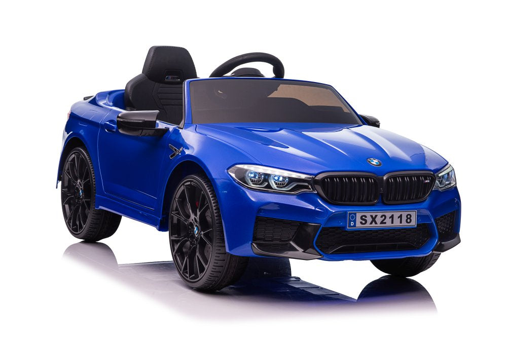 electric car BMW M5 Blue