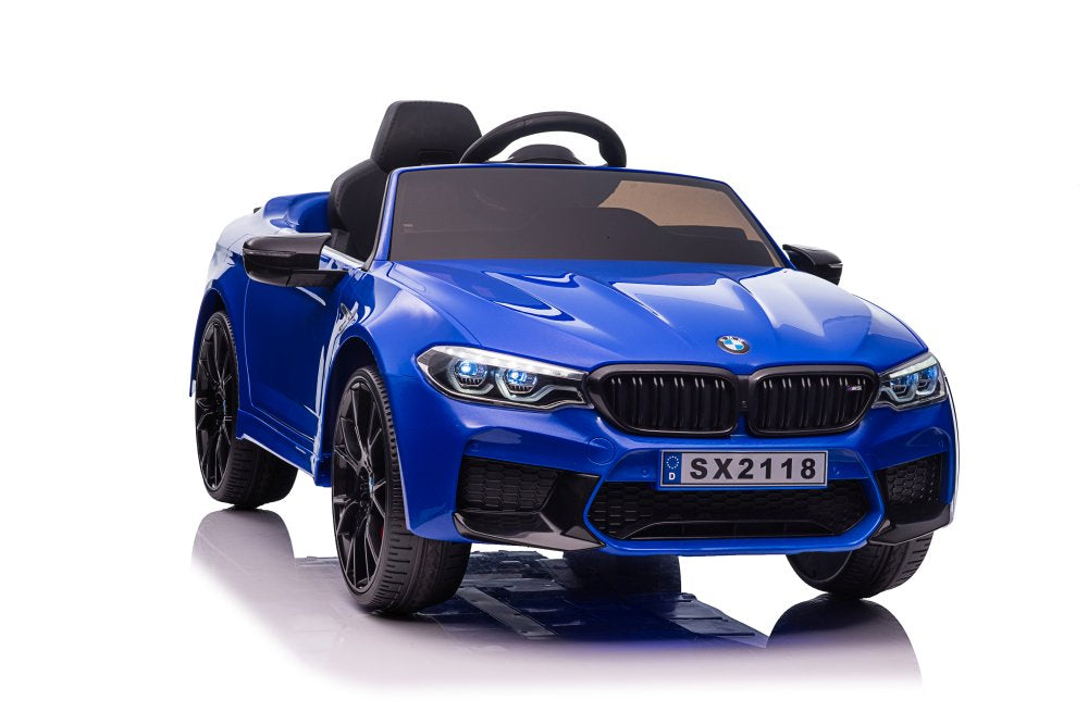 electric car BMW M5 Blue