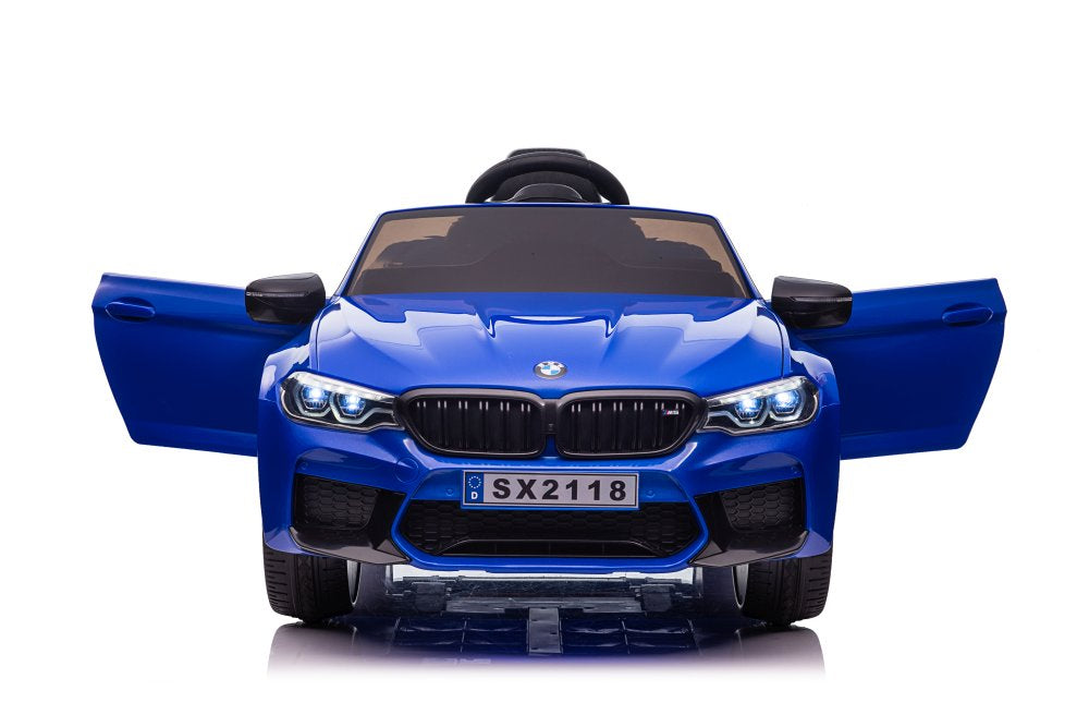 electric car BMW M5 Blue