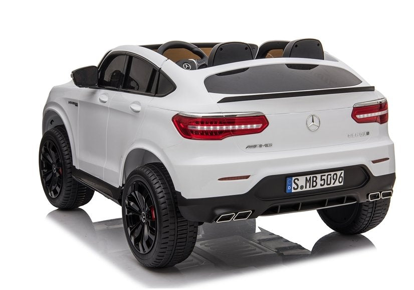Elektro Kinderfahrzeug Mercedes GLC 63S Weiß 4 Motoren 8 km/h